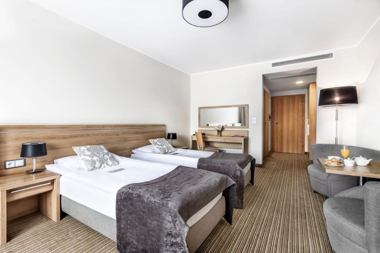 Mercure Wiazowna Brant Εξωτερικό φωτογραφία