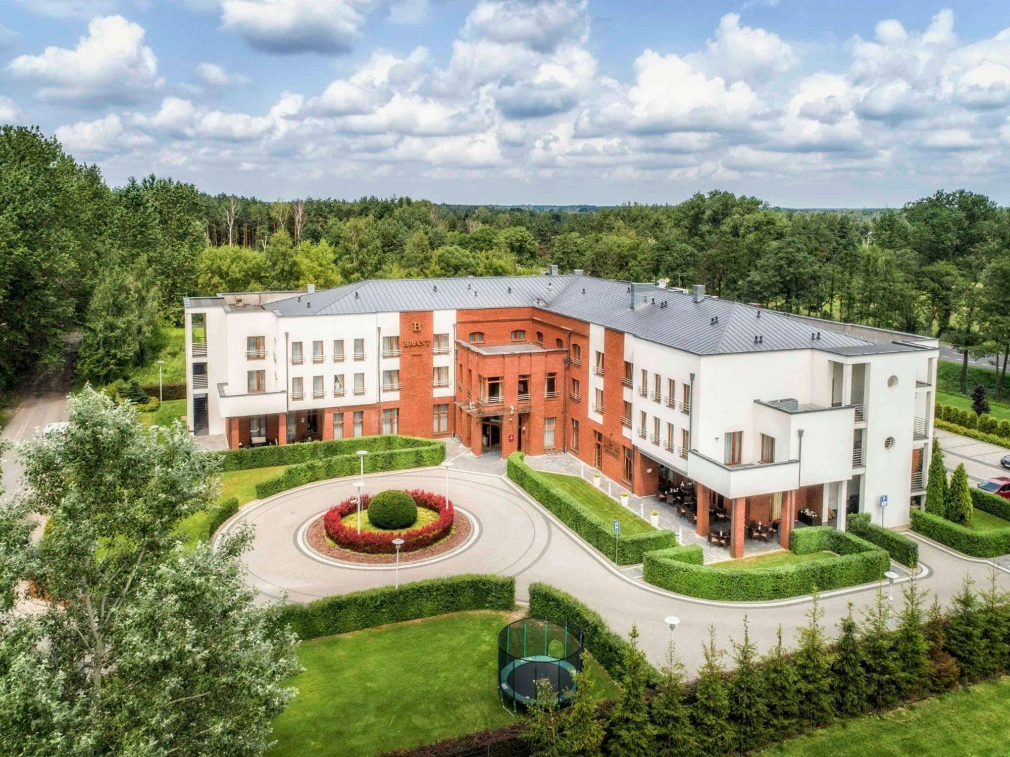 Mercure Wiazowna Brant Εξωτερικό φωτογραφία