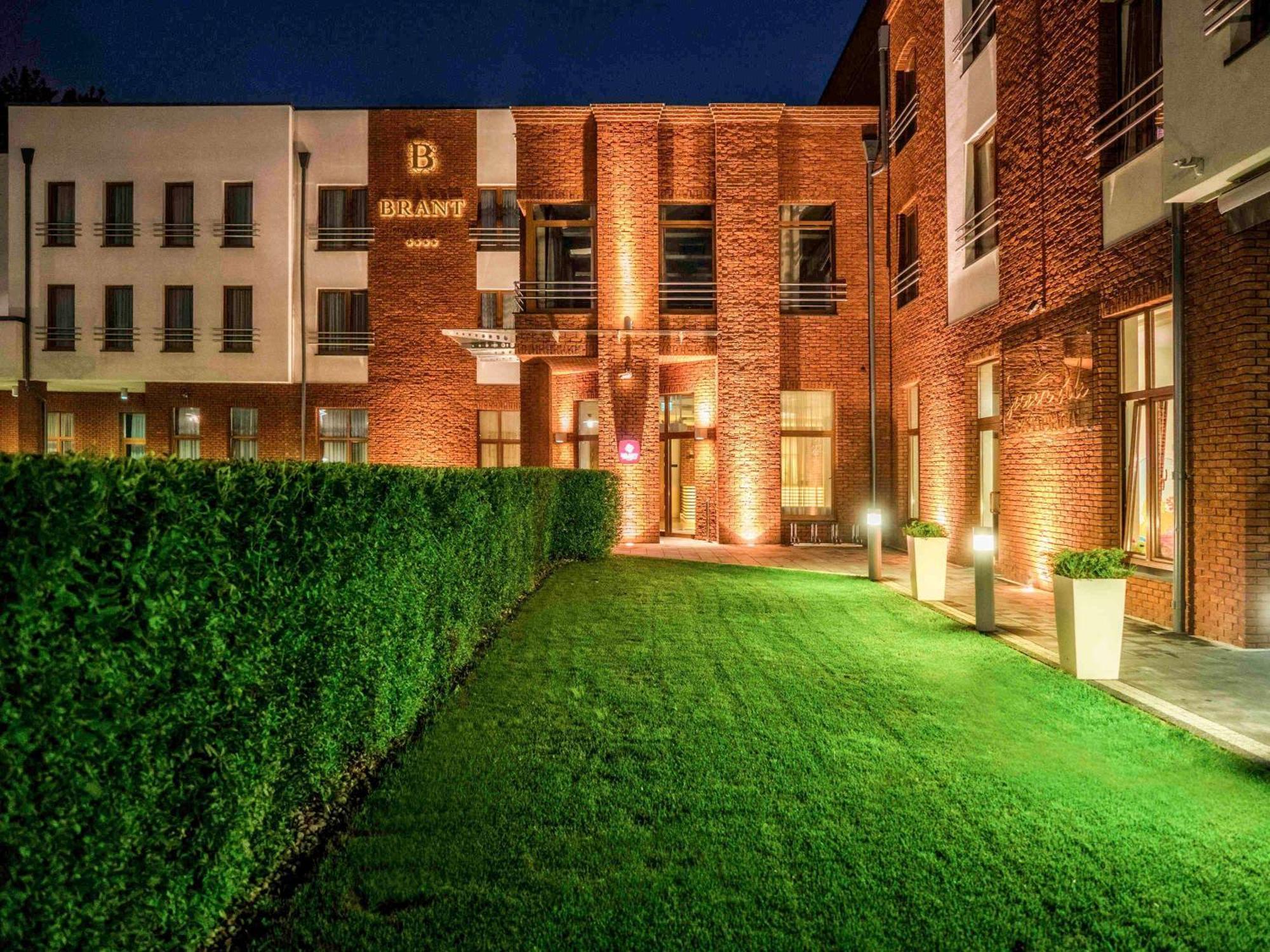 Mercure Wiazowna Brant Εξωτερικό φωτογραφία